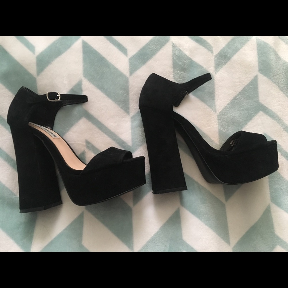STEVE MADDEN HEELS